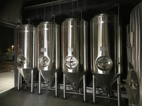 荷蘭客戶的釀酒設備安裝完成！