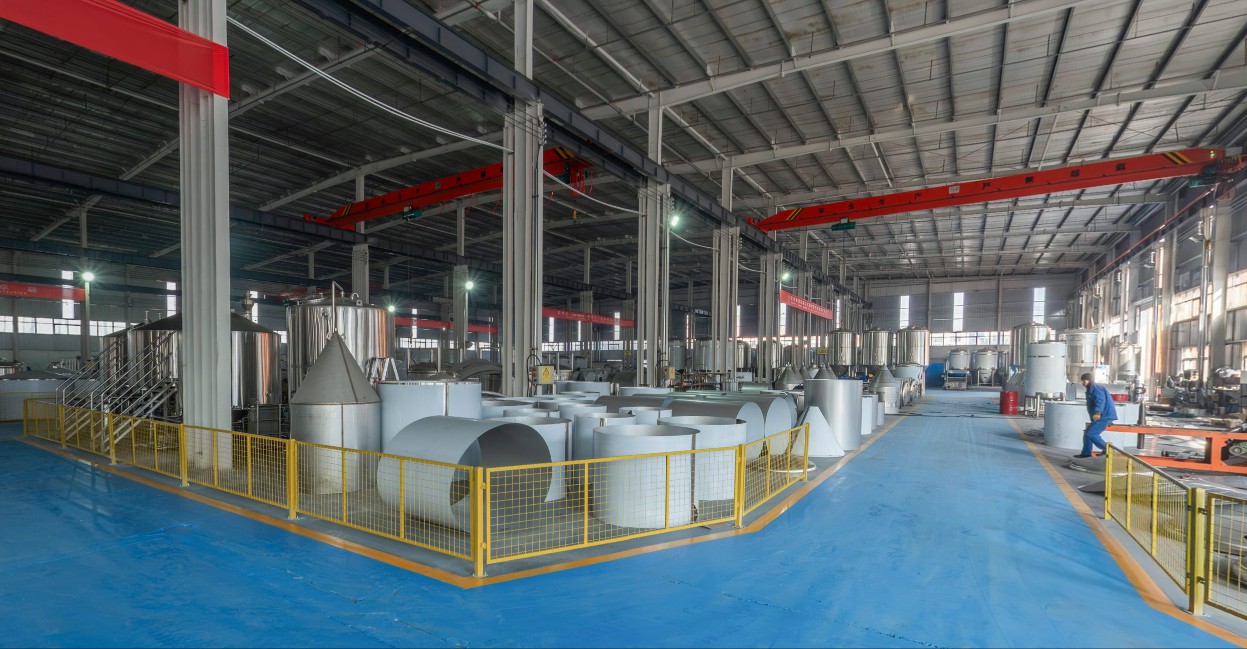 山東匯冠：中國(guó)專(zhuān)業(yè)的啤酒釀造設(shè)備解決